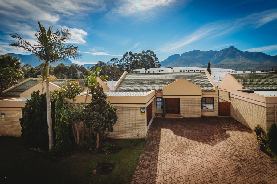 2 Bedroom Property for Sale in Heather Park Western Cape